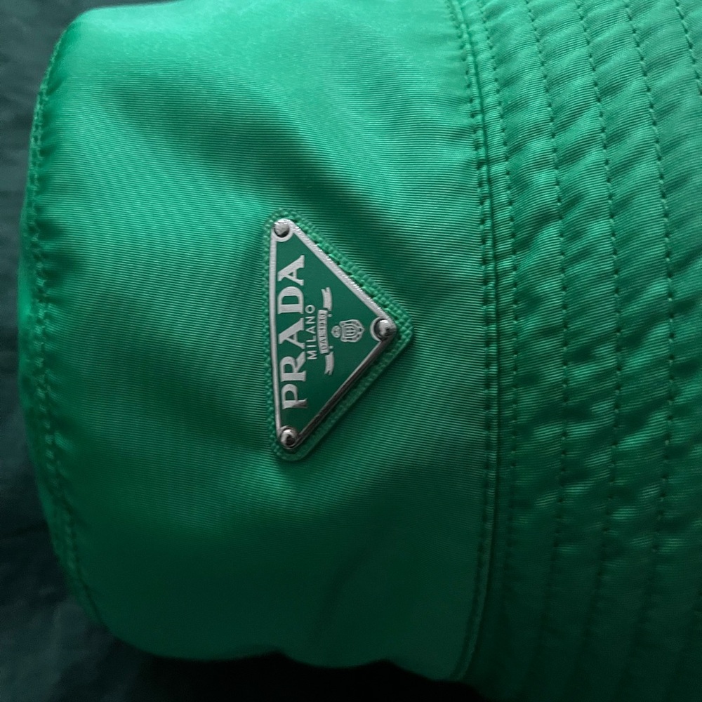 Prada Re-Nylon bucket hat in Kelly Green - Picture 9 of 10